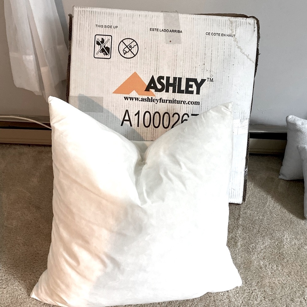 4 large feather pillow inserts